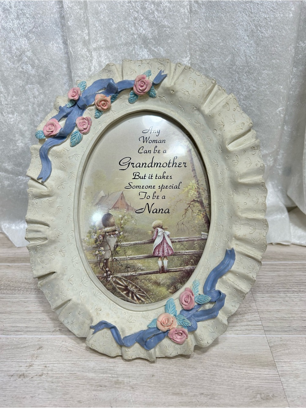 Nana Grandmother Picture Frame Resin Roses Ribbon Vintage Style Tabletop 10”